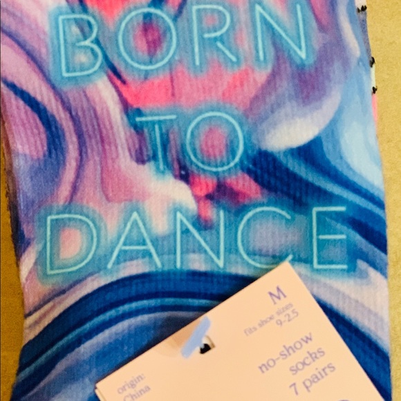 My Pretty Pink Dance Book, Headbands & Socks - Picture 3 of 8